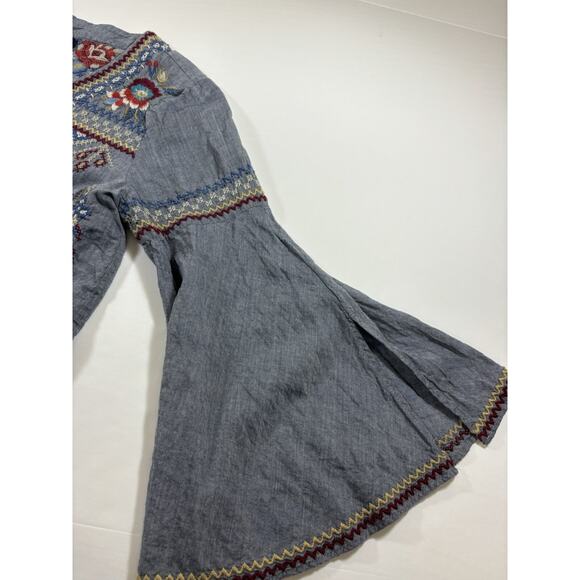 Johnny Was Workshop Chambray Peasant Top Grey Small Embroidered Bell Sleeves - Picture 8 of 11